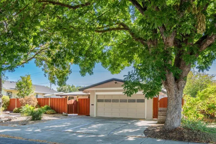 3943 Bibbits Drive, Palo Alto, California 94303