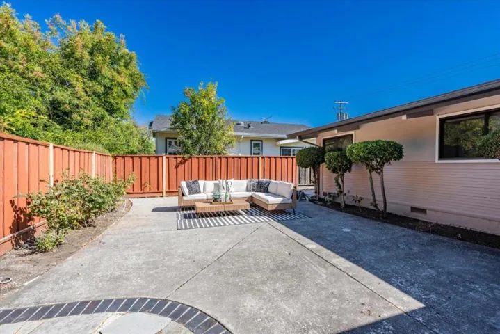 3943 Bibbits Drive, Palo Alto, California 94303