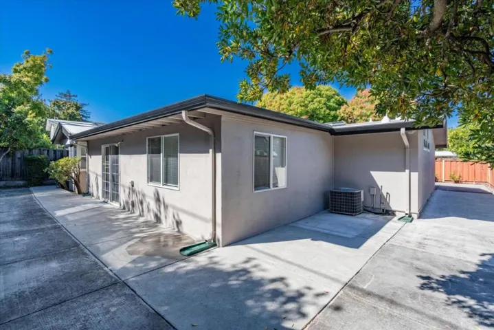 3943 Bibbits Drive, Palo Alto, California 94303