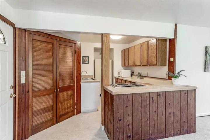 21560 Madrone Drive, Los Gatos, California 95033