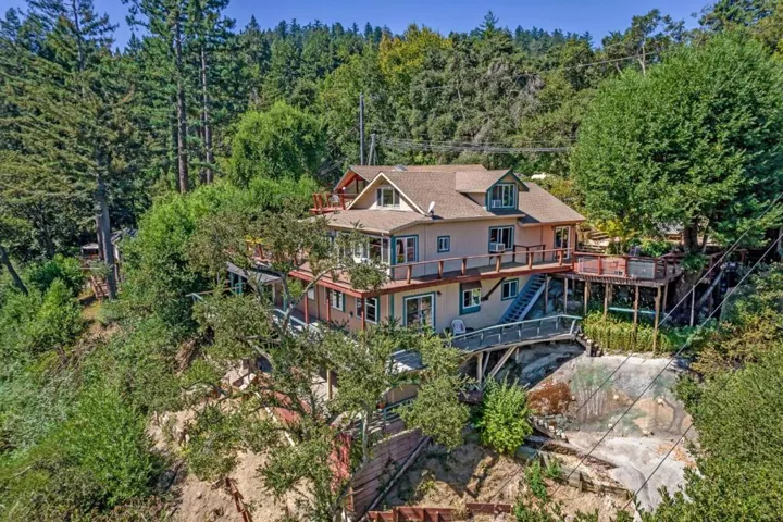 21560 Madrone Drive, Los Gatos, California 95033