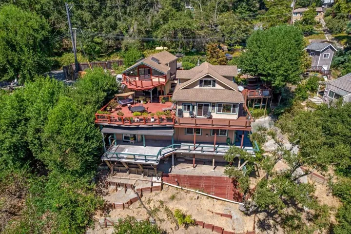 21560 Madrone Drive, Los Gatos, California 95033