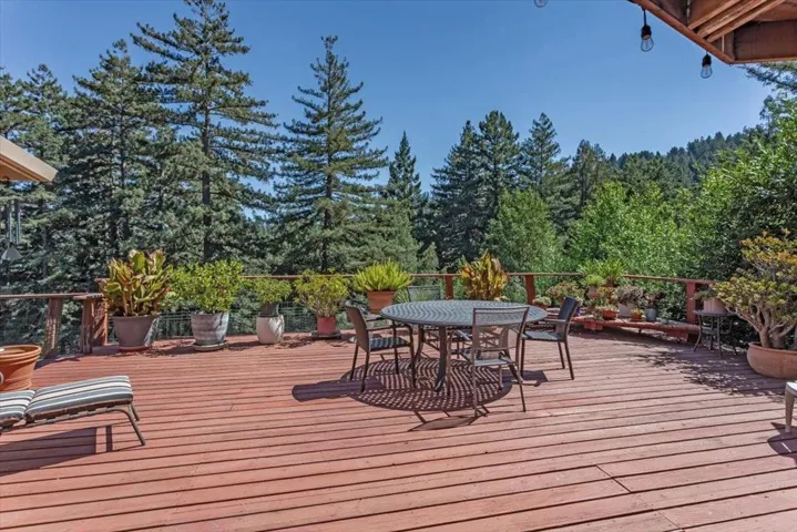 21560 Madrone Drive, Los Gatos, California 95033