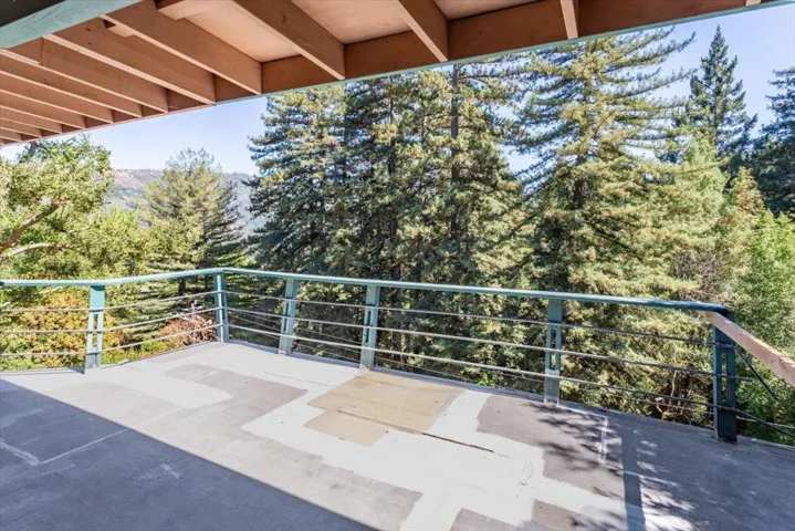 21560 Madrone Drive, Los Gatos, California 95033