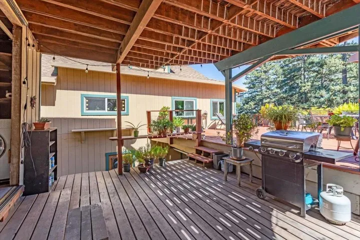 21560 Madrone Drive, Los Gatos, California 95033