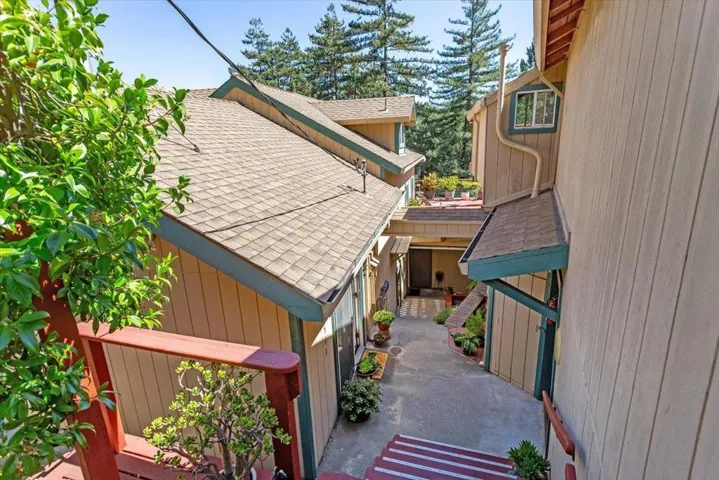 21560 Madrone Drive, Los Gatos, California 95033