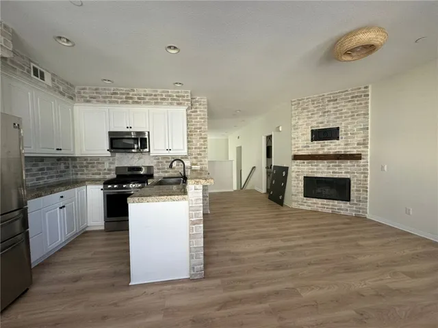 Kitchen & Family Room