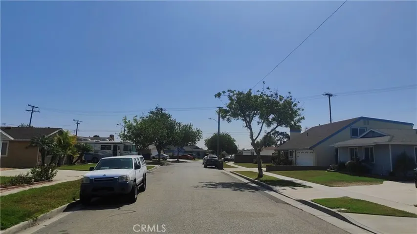 CUL-DA-SAC STREET