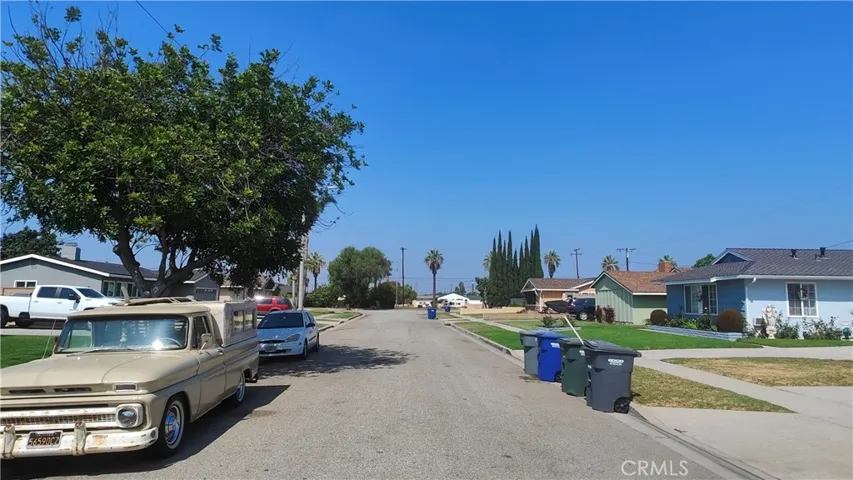 CUL-DA-SAC STREET