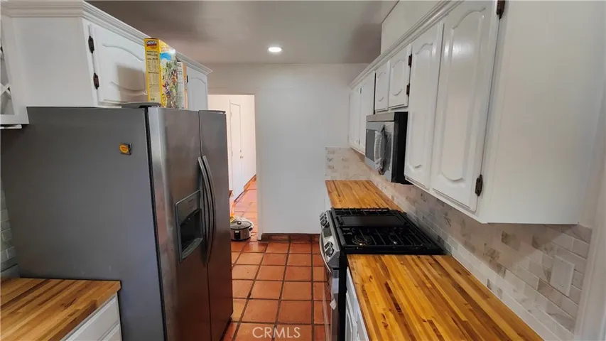 NEW KITCHEN