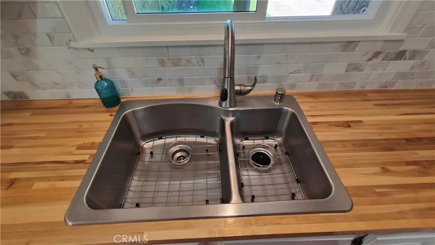 NEW DUEL STAINLESS STELL SINK.