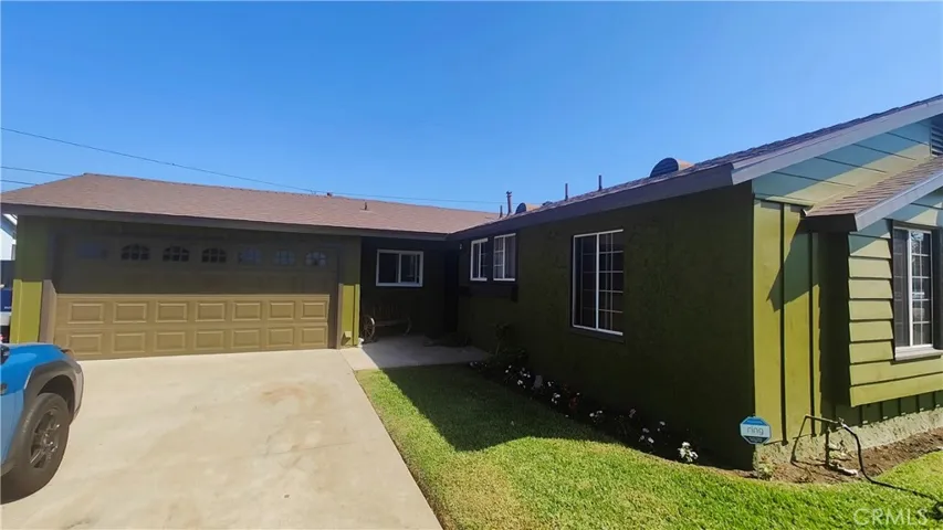 2 CAR ATTACHED GARAGE