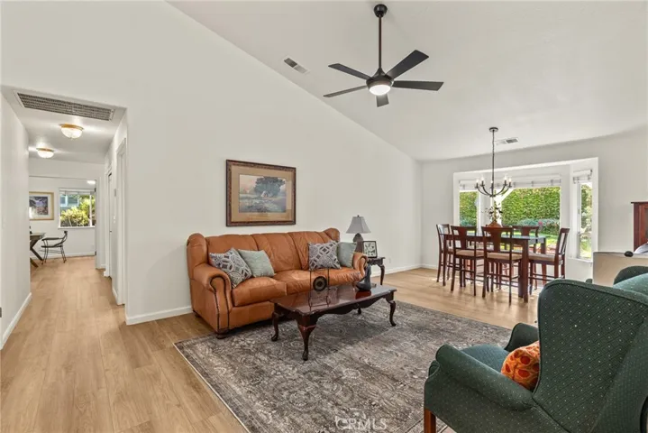 297 Idyllwild Circle, Chico, California 95928