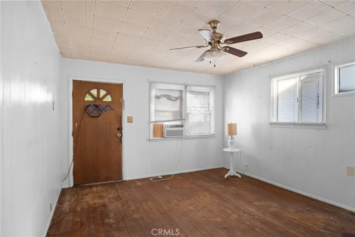 1136 W 10th Street, Merced, California 95341