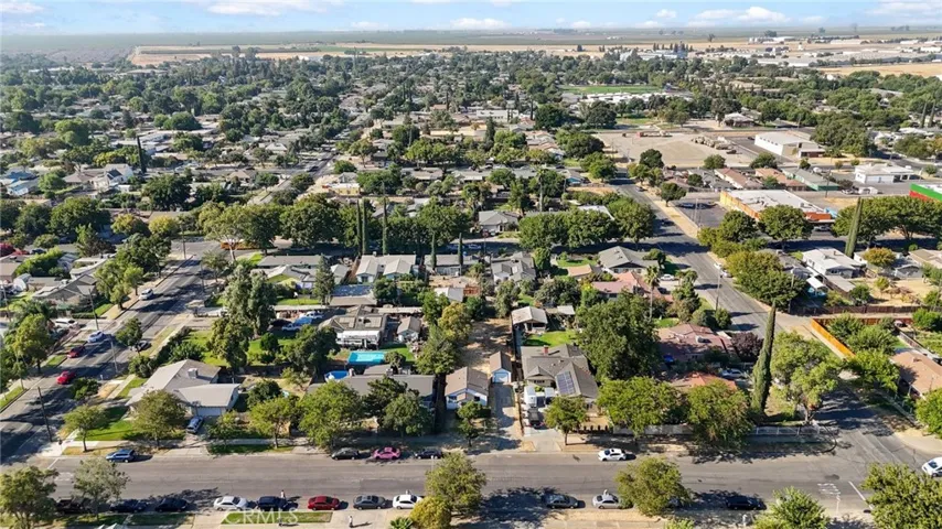 1136 W 10th Street, Merced, California 95341