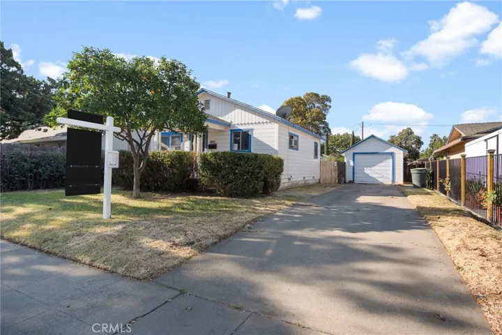 1136 W 10th Street, Merced, California 95341