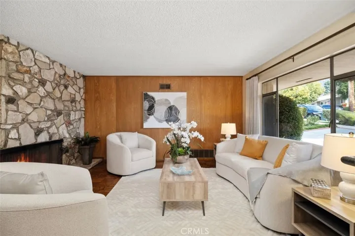 1315 Riviera Drive, Pasadena, California 91107