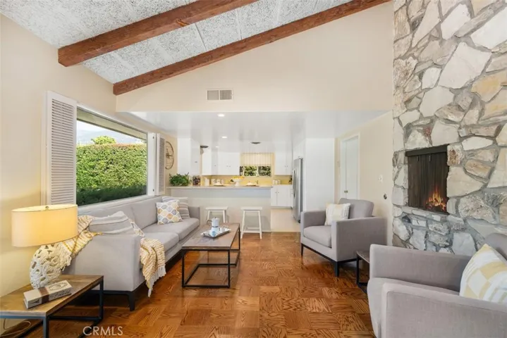 1315 Riviera Drive, Pasadena, California 91107