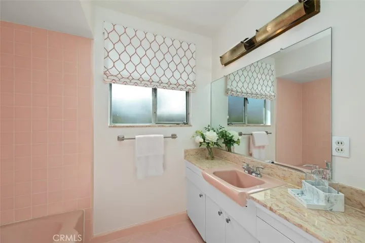 1315 Riviera Drive, Pasadena, California 91107
