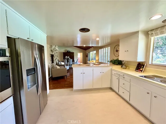 1315 Riviera Drive, Pasadena, California 91107