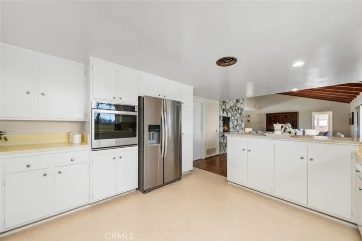 1315 Riviera Drive, Pasadena, California 91107