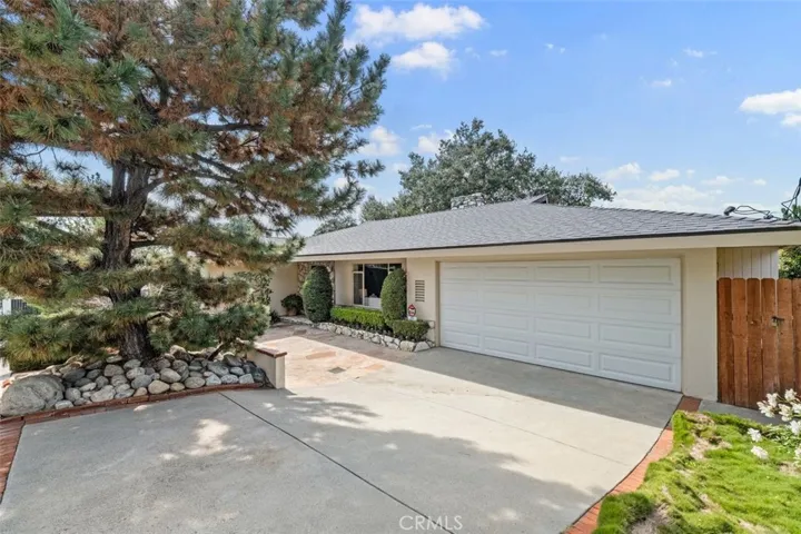 1315 Riviera Drive, Pasadena, California 91107