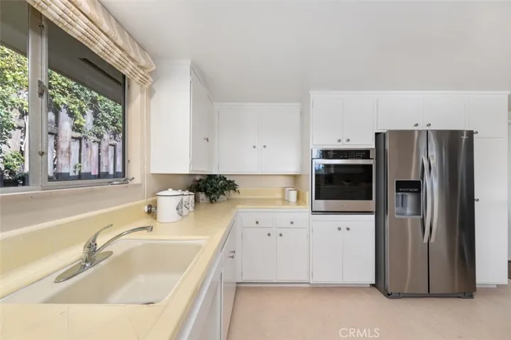 1315 Riviera Drive, Pasadena, California 91107