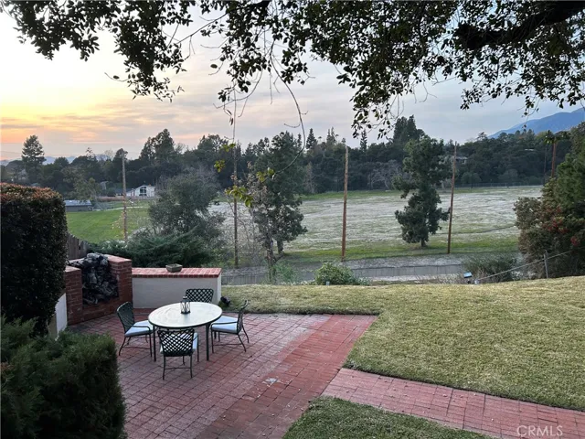 1315 Riviera Drive, Pasadena, California 91107