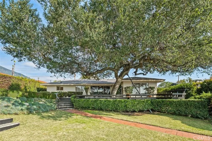 1315 Riviera Drive, Pasadena, California 91107