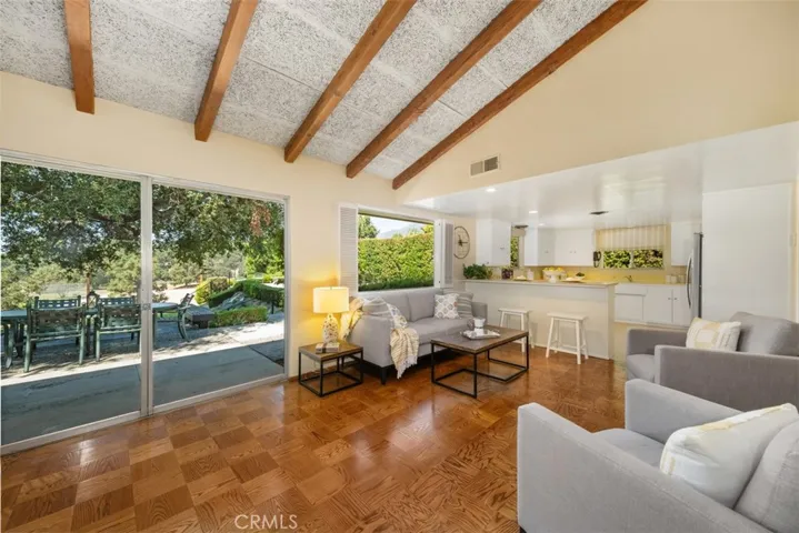 1315 Riviera Drive, Pasadena, California 91107