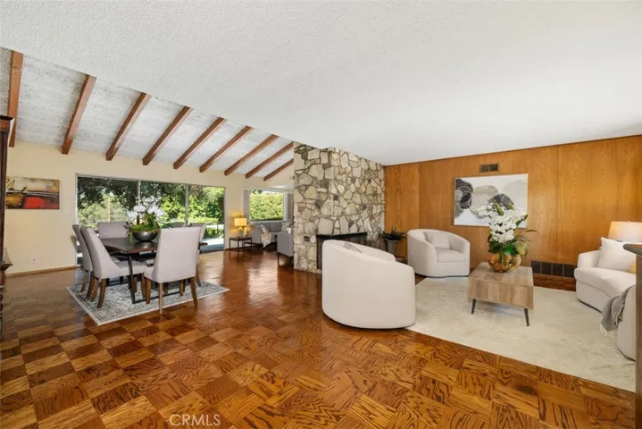 1315 Riviera Drive, Pasadena, California 91107