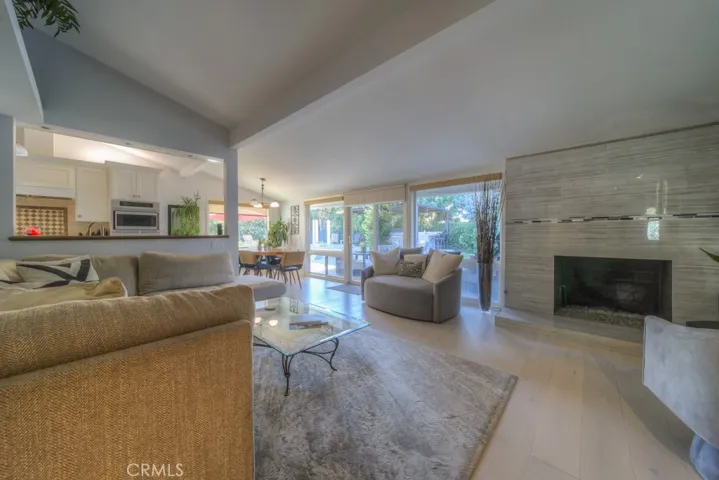 12861 Dunas Road, North Tustin, California 92705