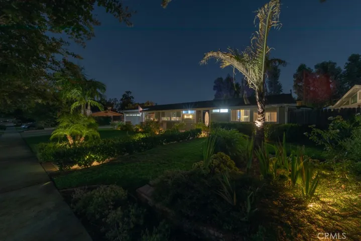 12861 Dunas Road, North Tustin, California 92705