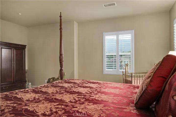 5437 Martingale Way, Fontana, California 92336