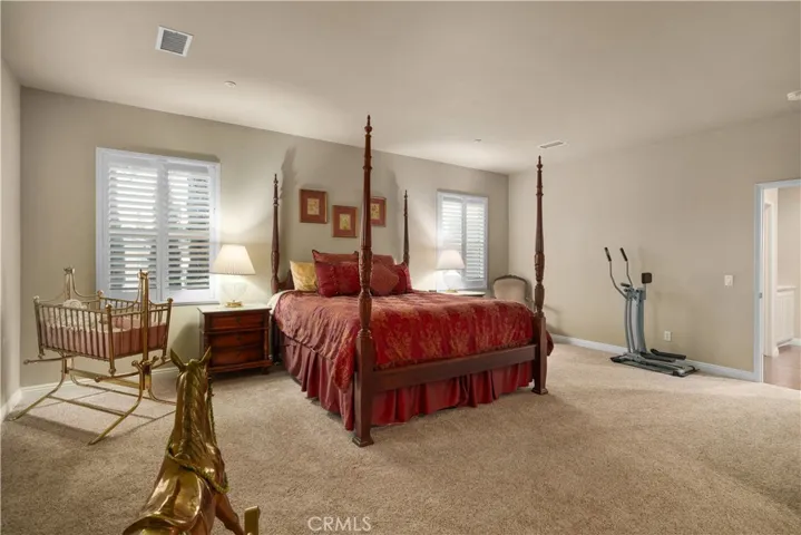 5437 Martingale Way, Fontana, California 92336