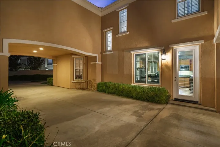 5437 Martingale Way, Fontana, California 92336