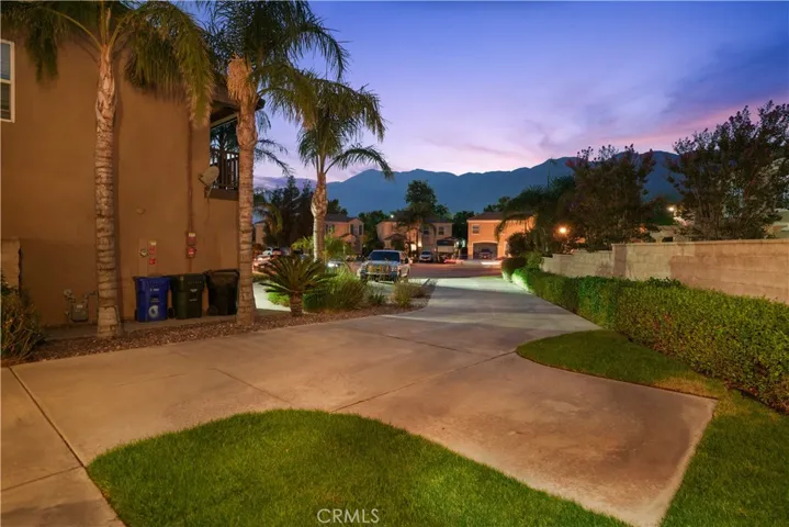 5437 Martingale Way, Fontana, California 92336