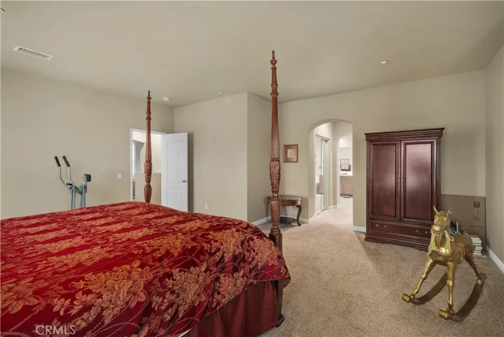 5437 Martingale Way, Fontana, California 92336