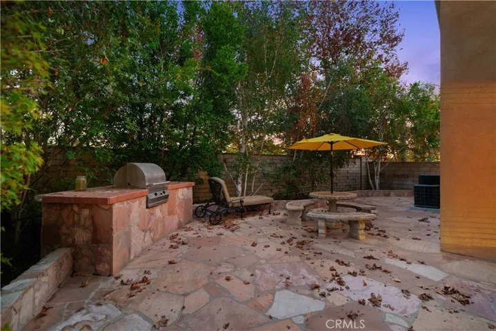 5437 Martingale Way, Fontana, California 92336
