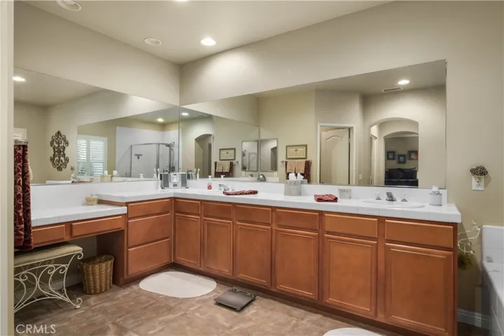 5437 Martingale Way, Fontana, California 92336