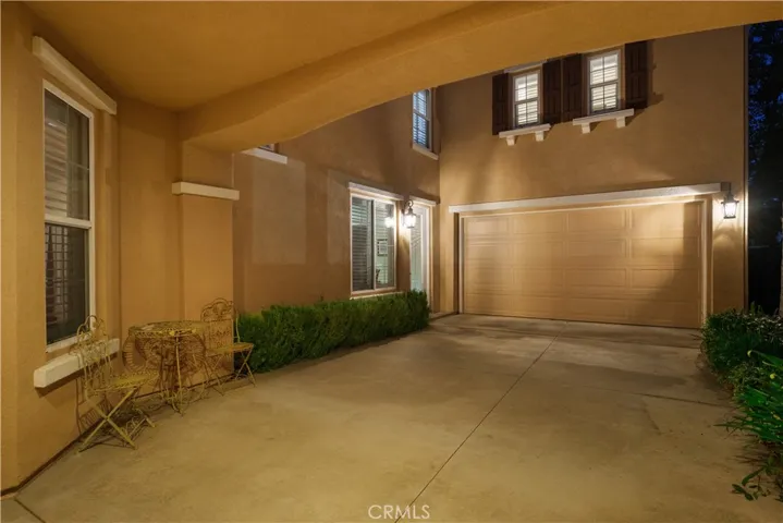 5437 Martingale Way, Fontana, California 92336