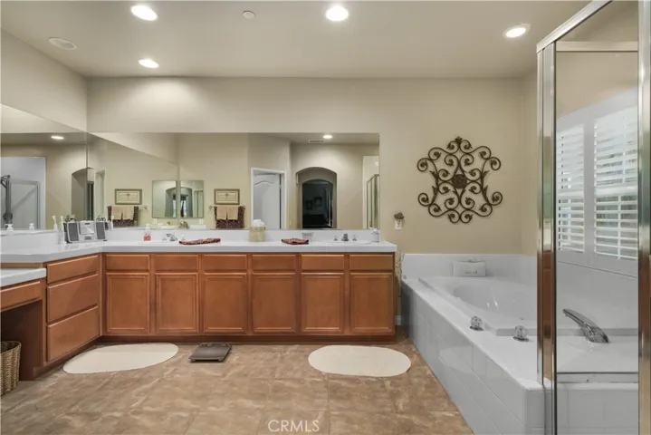 5437 Martingale Way, Fontana, California 92336