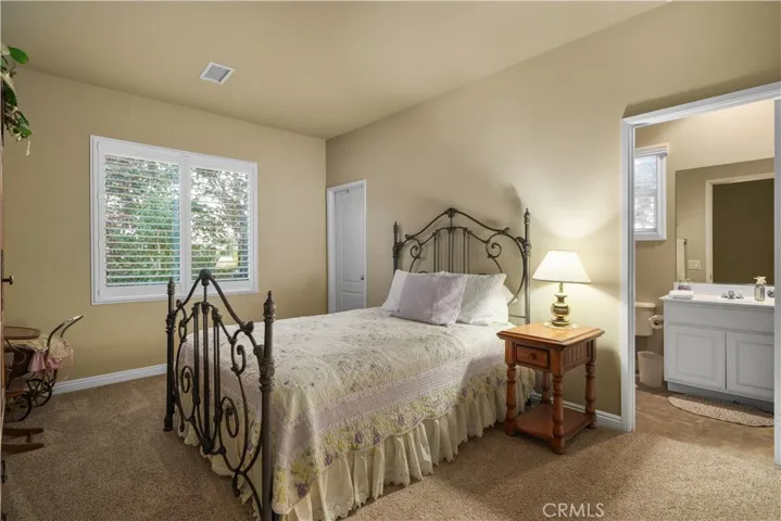 5437 Martingale Way, Fontana, California 92336