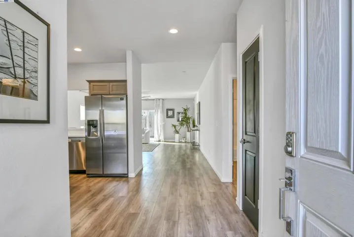 2338 Starboard Ln, Stockton, California 95206
