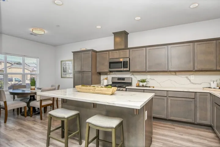2338 Starboard Ln, Stockton, California 95206