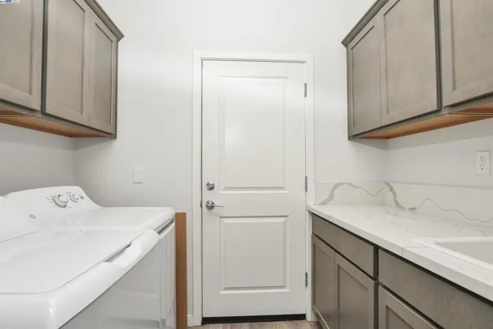 2338 Starboard Ln, Stockton, California 95206