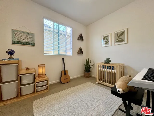 7611 N Courage Way, Van Nuys, California 91405