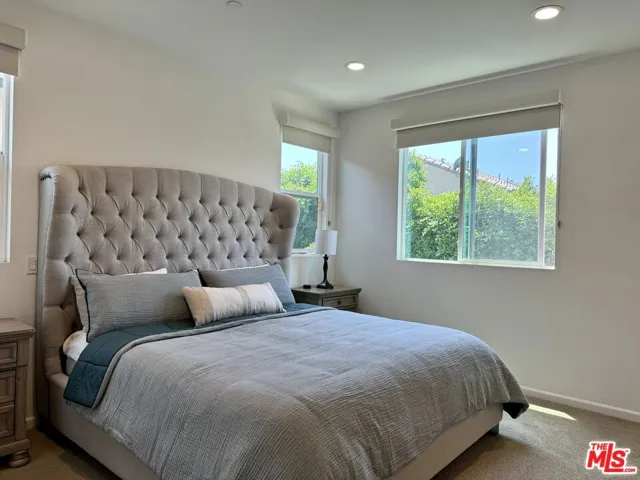 7611 N Courage Way, Van Nuys, California 91405
