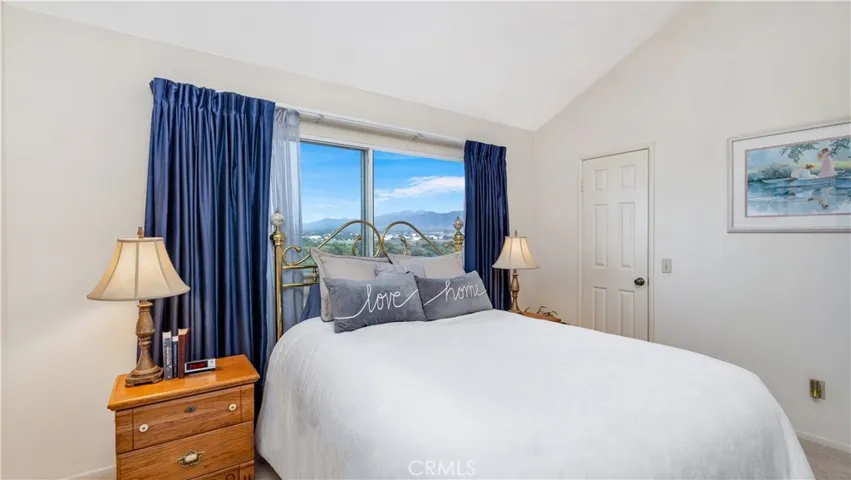 873 Hedges Drive, Corona, California 92878