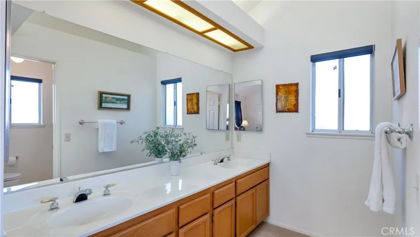 873 Hedges Drive, Corona, California 92878